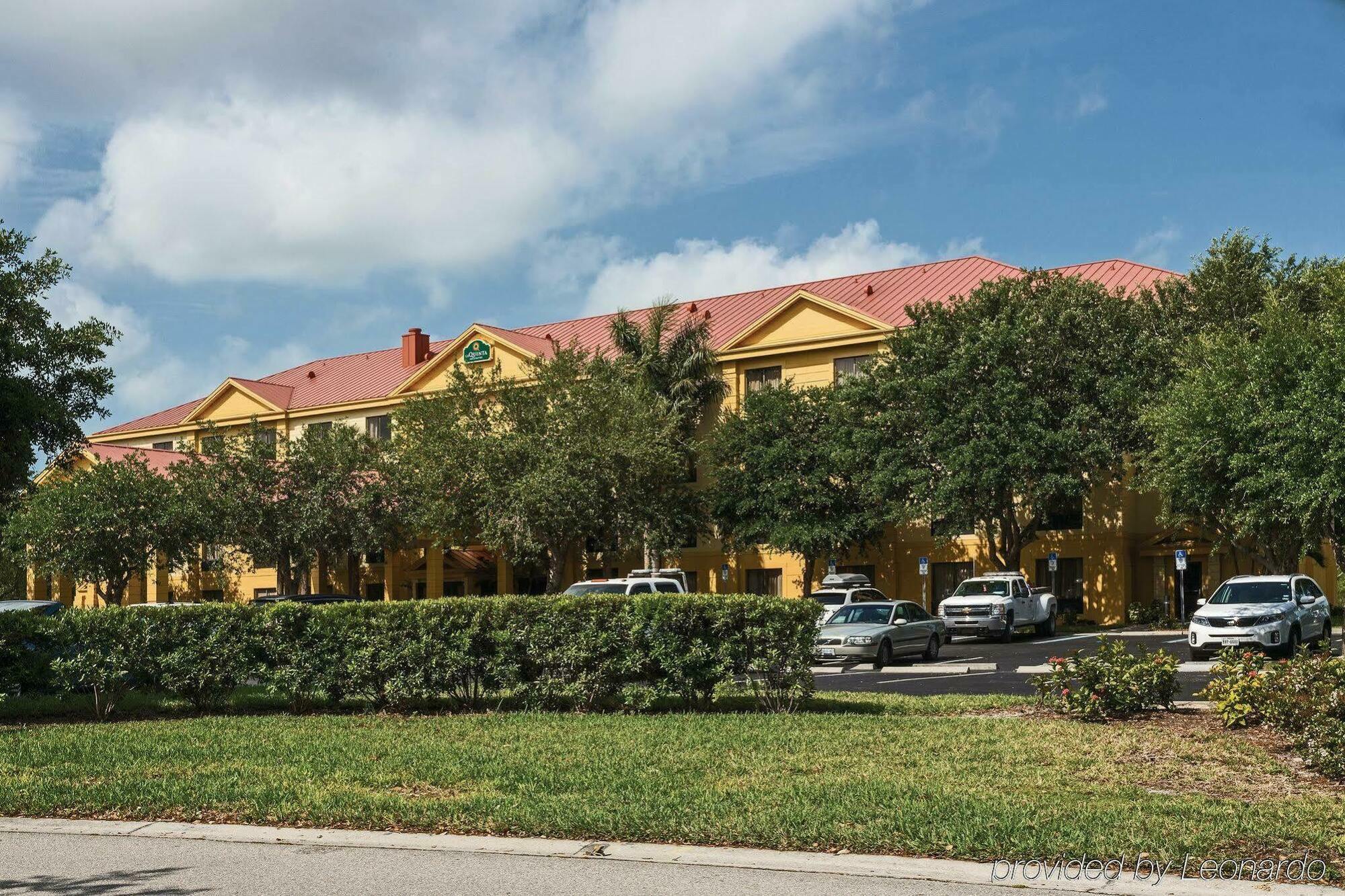 La Quinta By Wyndham Bonita Springs Naples North Hotel Eksteriør billede